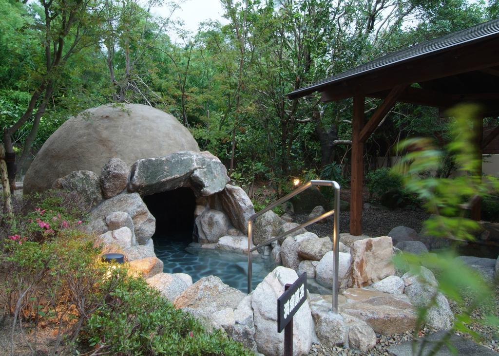 Route Inn Grantia Fukuoka Miyawaka - Wakita Onsen Extérieur photo