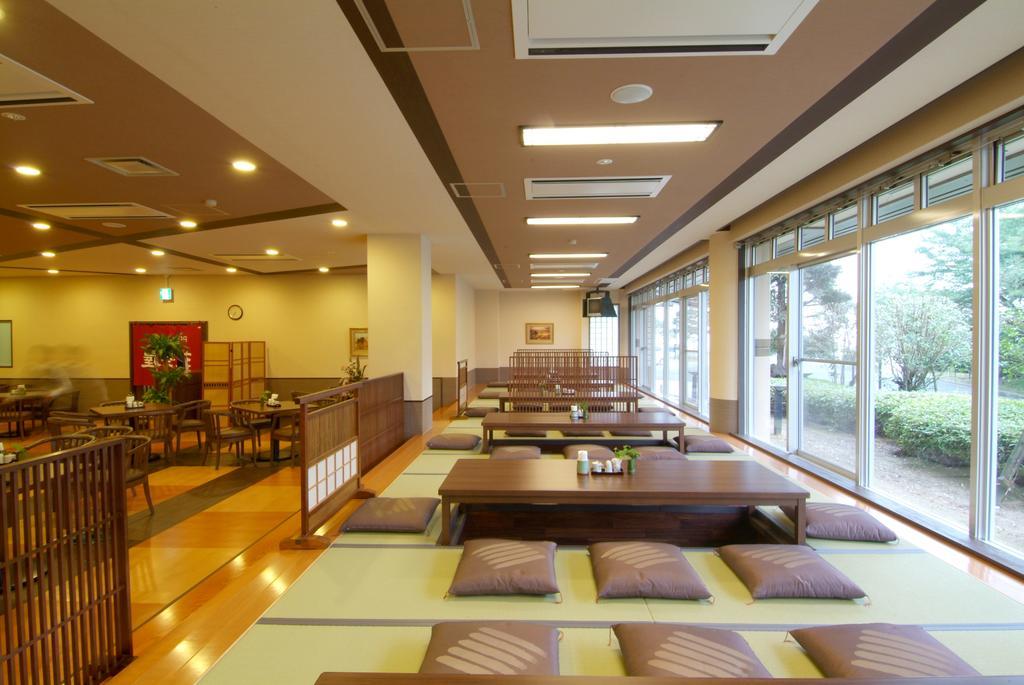 Route Inn Grantia Fukuoka Miyawaka - Wakita Onsen Extérieur photo